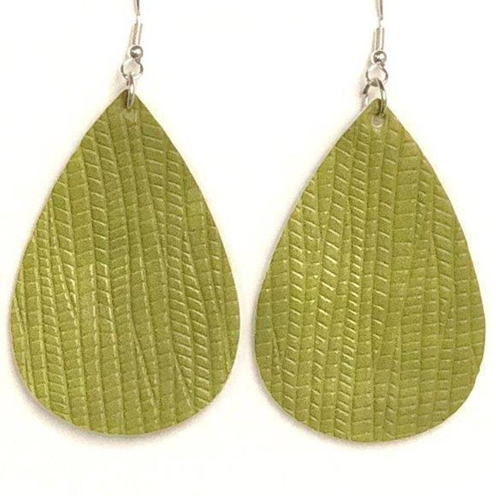 New Boutique Lightweight Olive Green Stone Grain Embossed Teardrop Hook Earrings